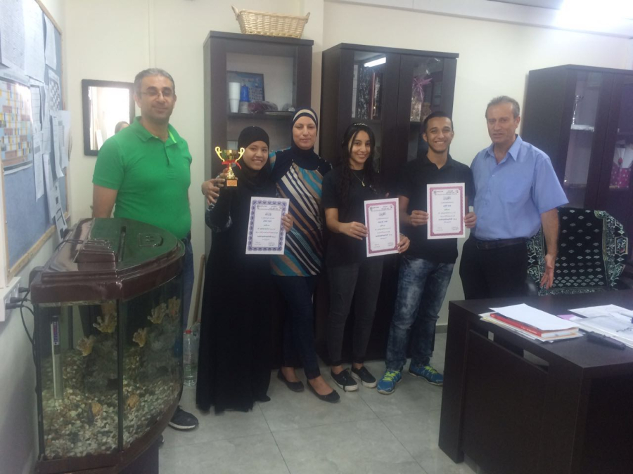 مدرسة دار الحكمة الاعدادية في اللد تحصدُ نجاحًا تلو الآخر متفوقةً على قريناتها قطريًّا